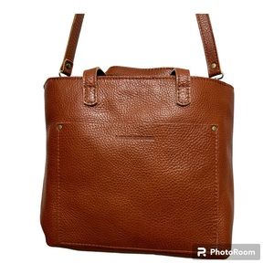 Portland Leather Goods medium zipper crossbody in Sedona (retired color)